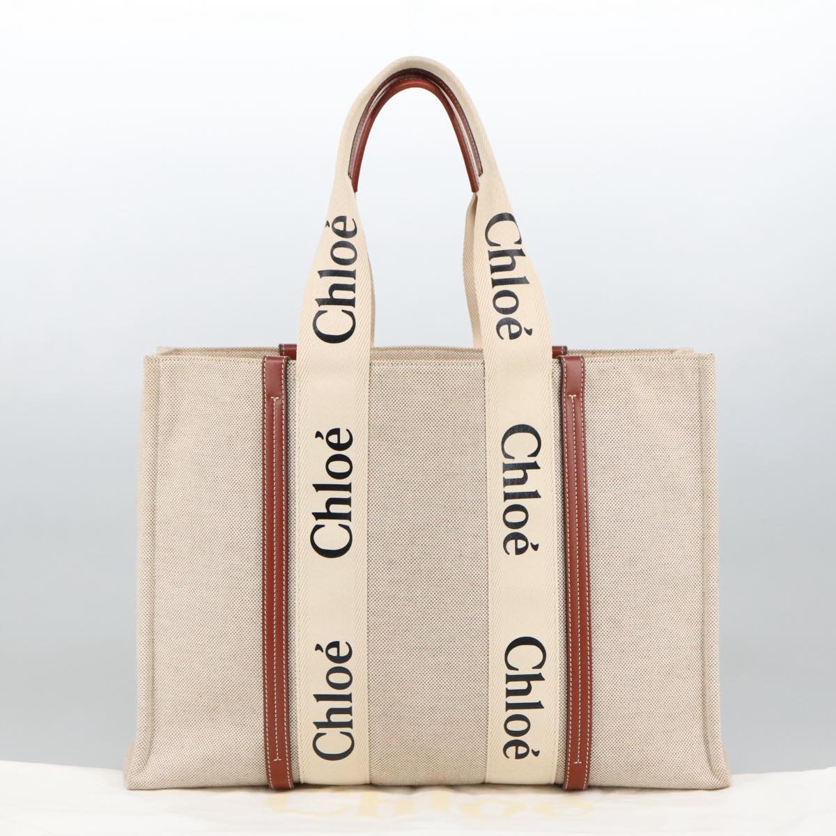 Chloé Woody Beige Canvas Tote Bag (Pre-Owned)