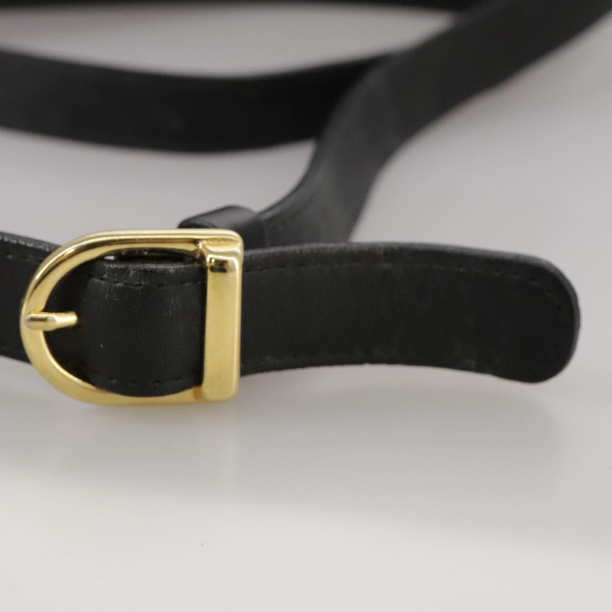 Burberry Black Leather Shoulder Bag (Pre-Owned)