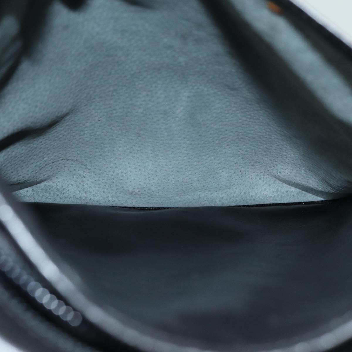 Loewe Black Leather Shoulder Bag (Pre-Owned)