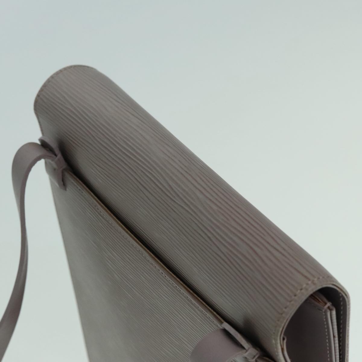 Louis Vuitton Ramatuelle Brown Leather Shoulder Bag (Pre-Owned)