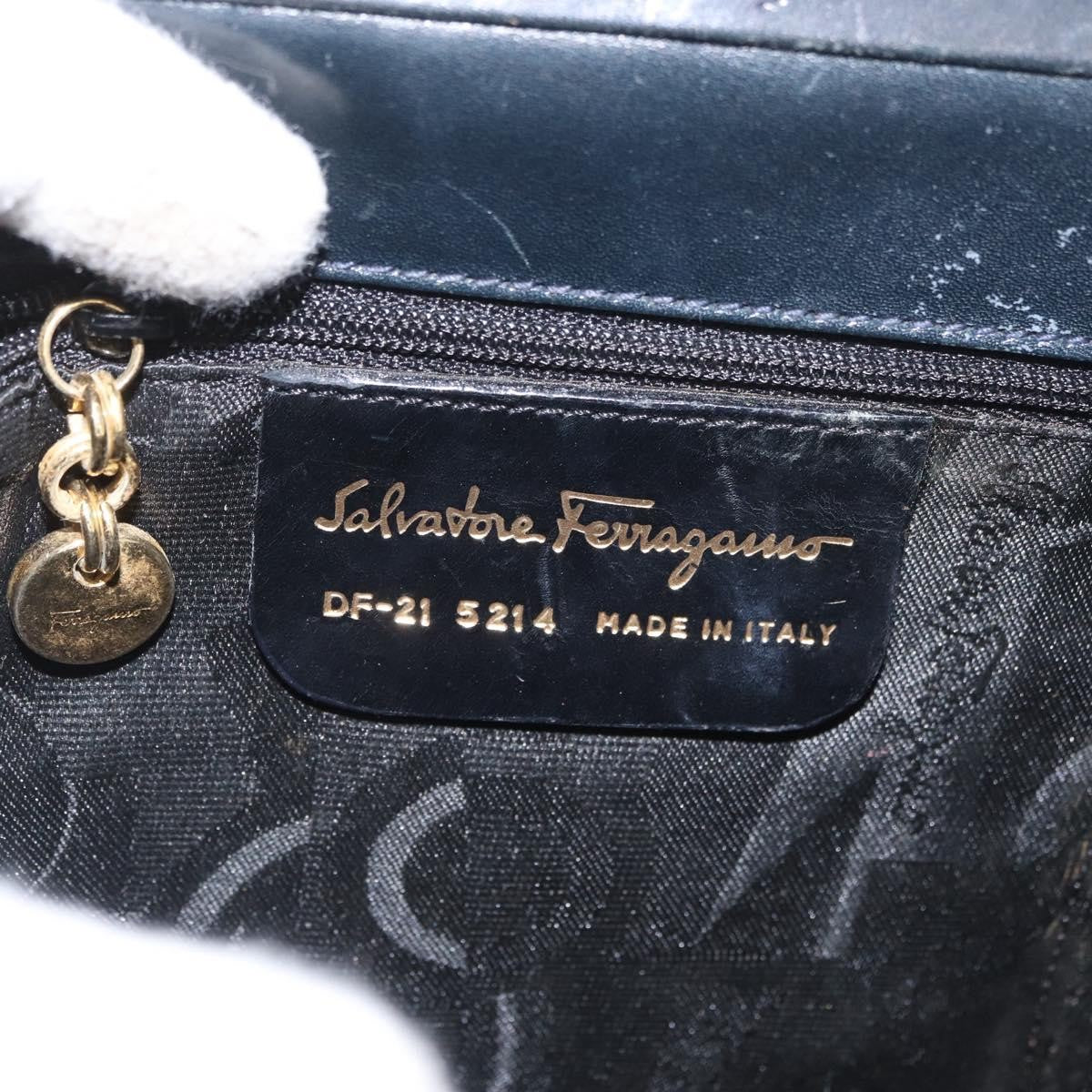 Salvatore Ferragamo Convertible Vara Bow Tote Leather Navy Leather Handbag (Pre-Owned)