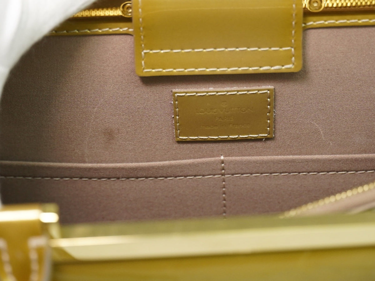 Louis Vuitton Deesse Monogram Vernis Beige Leather Handbag (Pre-Owned)