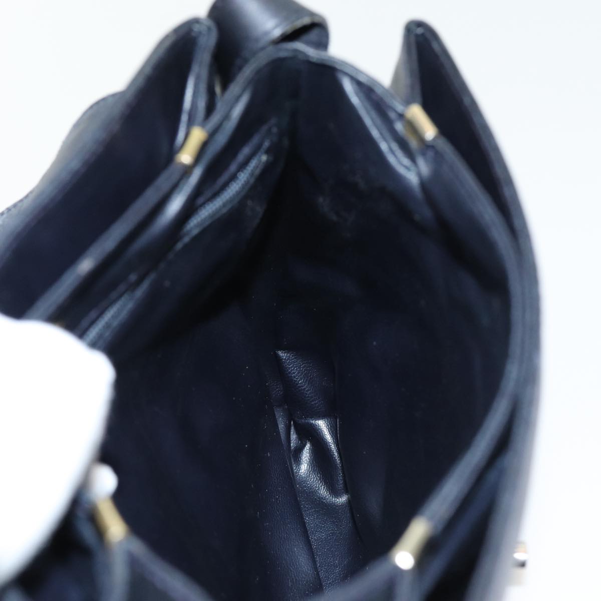 Bally Black Leather Shoulder Bag (Pre-Owned)
