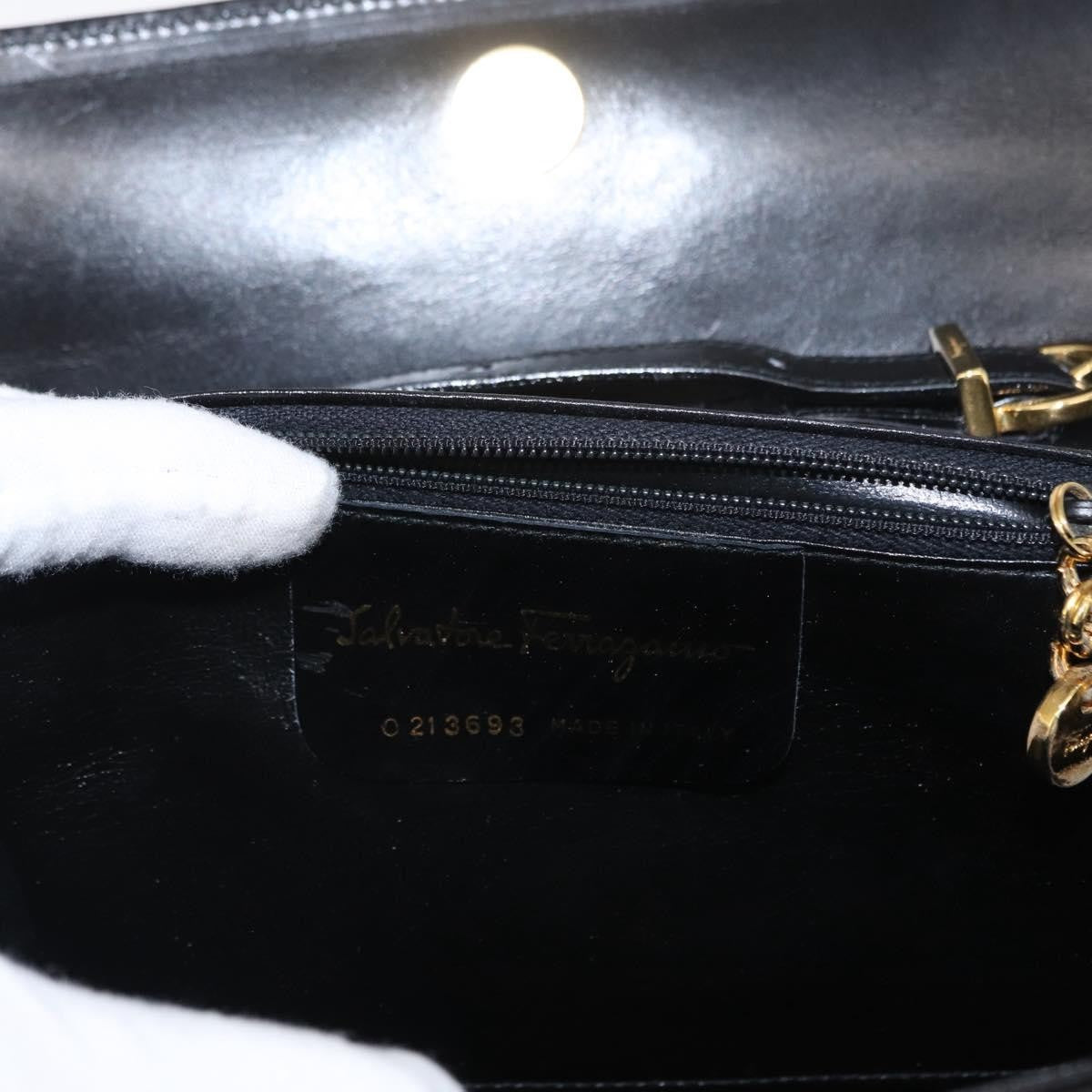 Salvatore Ferragamo Gancini Leather Black Leather Shoulder Bag Bag (Pre-Owned)