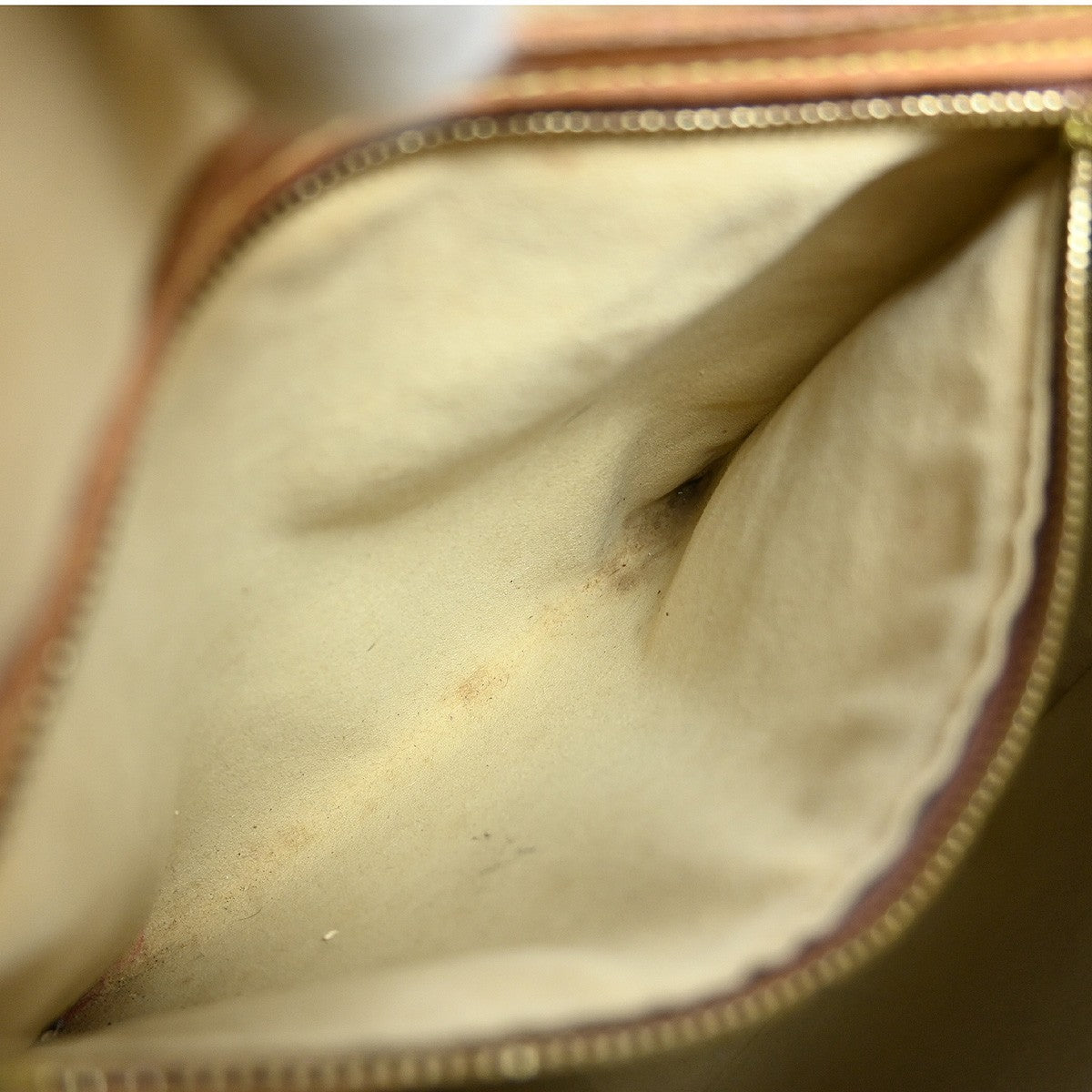Louis Vuitton Looping Monogram Canvas Brown Canvas Handbag (Pre-Owned)