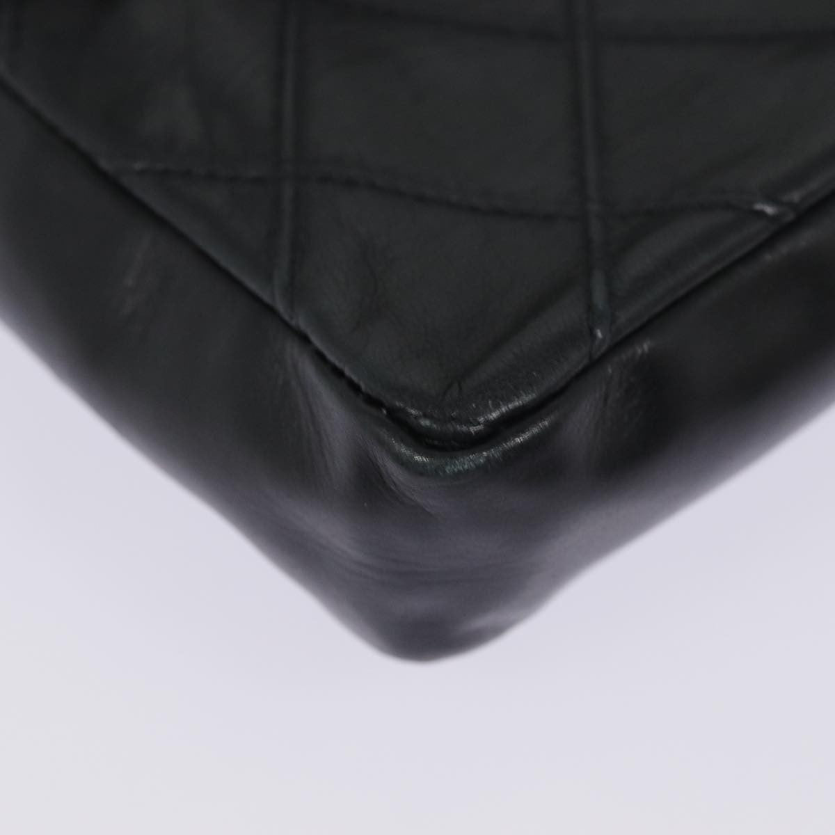 Chanel Vintage Flap Belt Quilted Leather Black Leather Clutche & Pouche Bag (Pre-Owned)