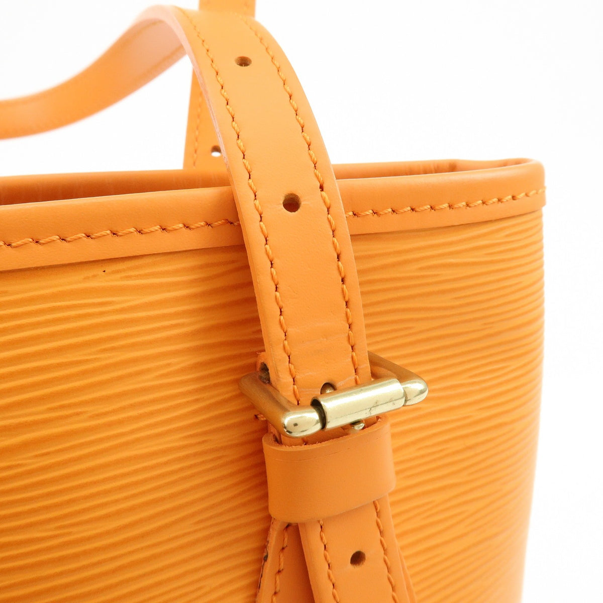 Louis Vuitton Petit Bucket Epi Leather Orange Leather Handbag (Pre-Owned)