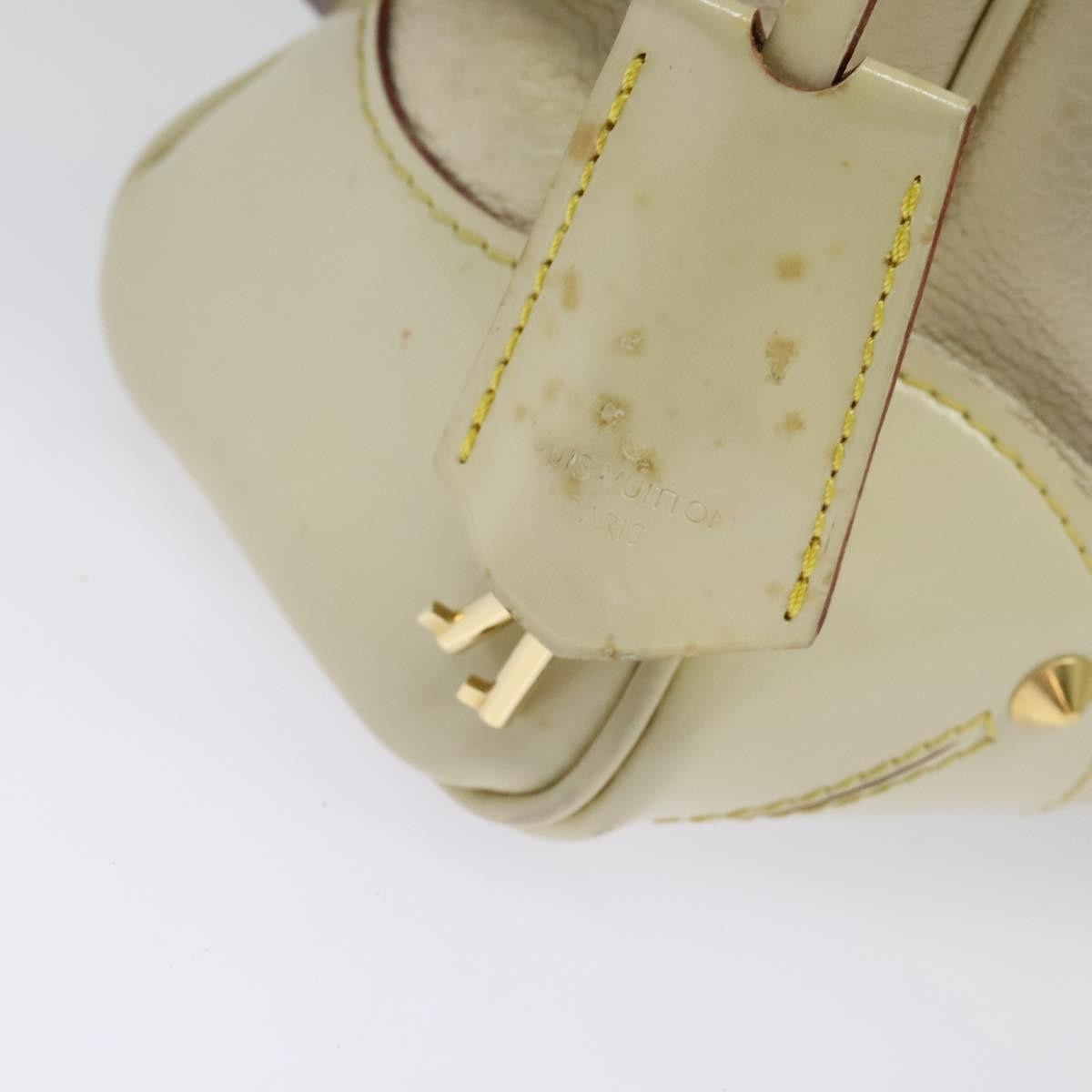 Louis Vuitton Suhali L'essentiel Leather White Leather Shoulder Bag Bag (Pre-Owned)