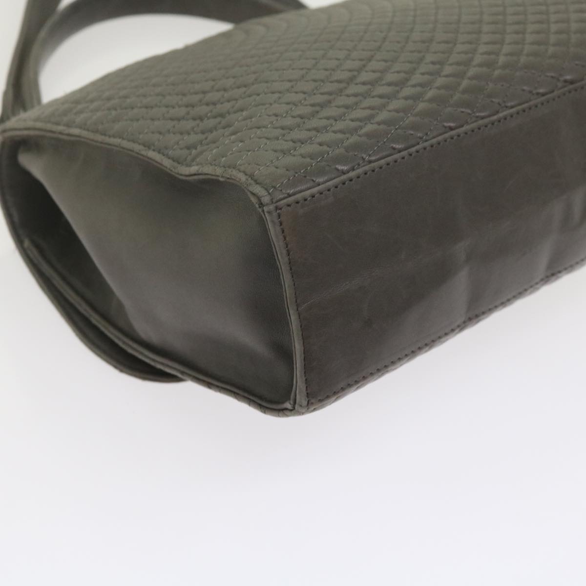 Bally Black Leather Shoulder Bag (Pre-Owned)