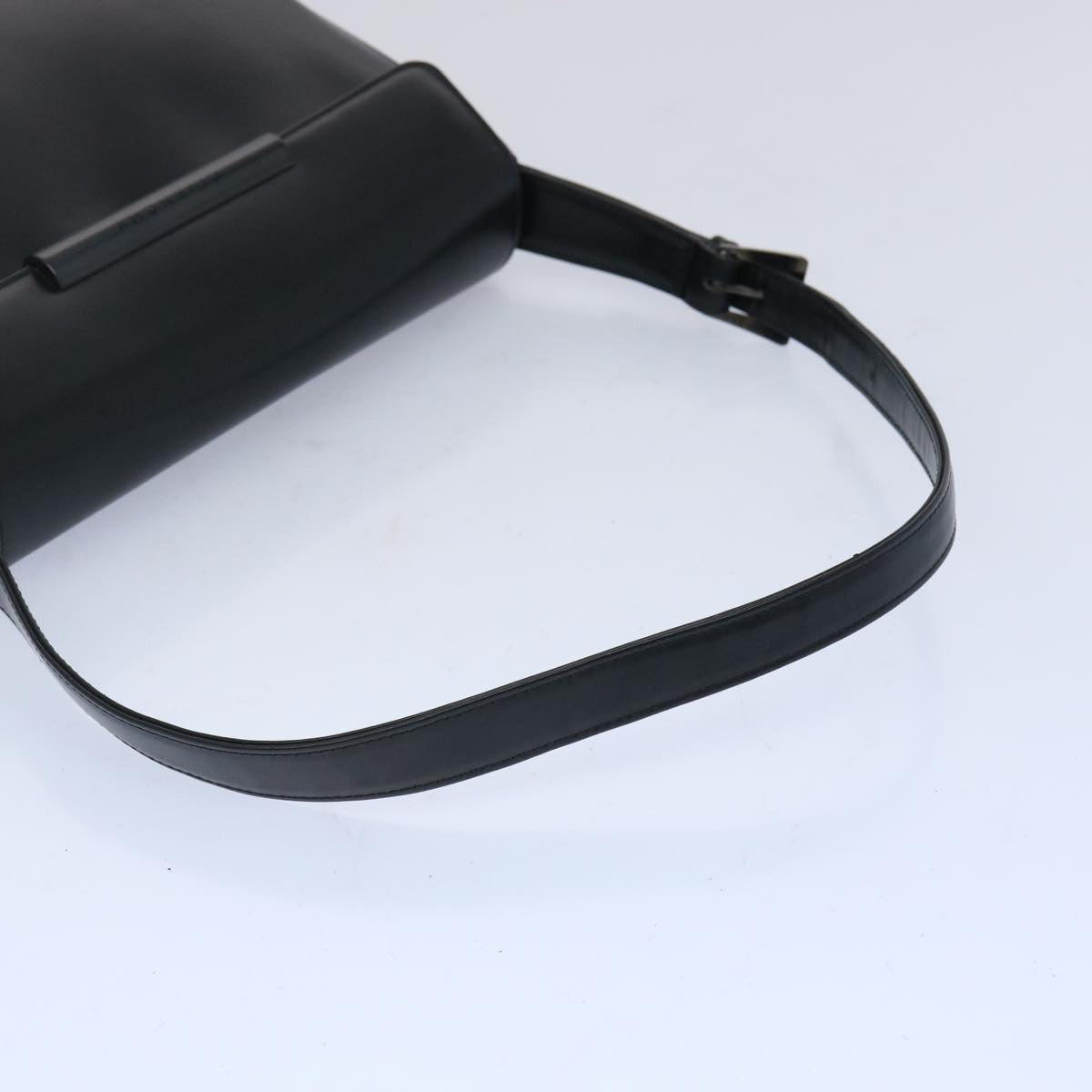 Givenchy Black Leather Shoulder Bag (Pre-Owned)