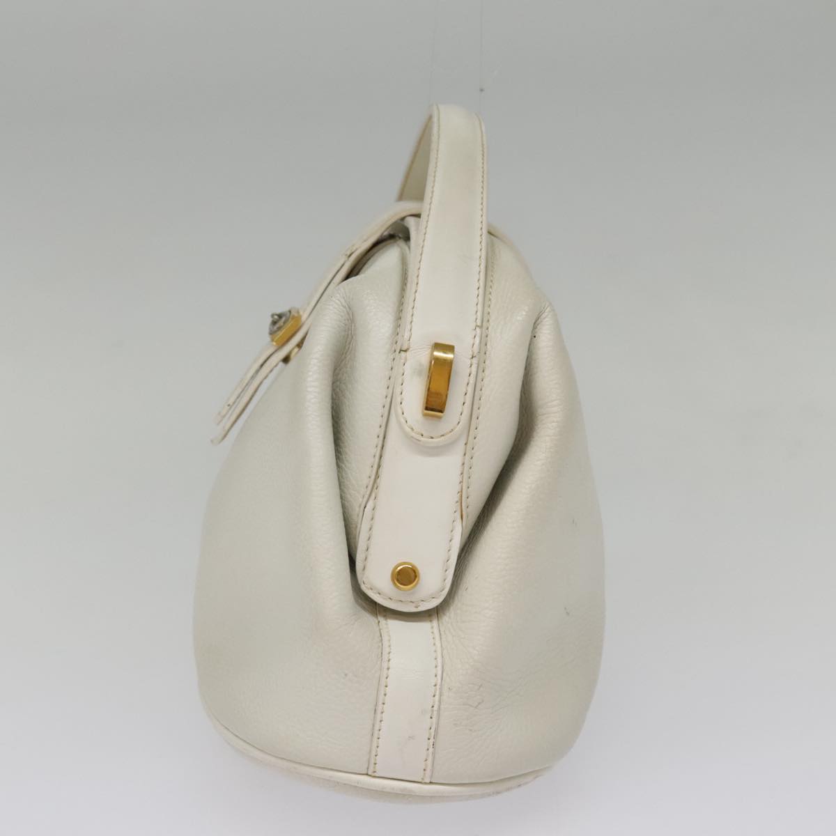 Gucci White Leather Shoulder Bag (Pre-Owned)