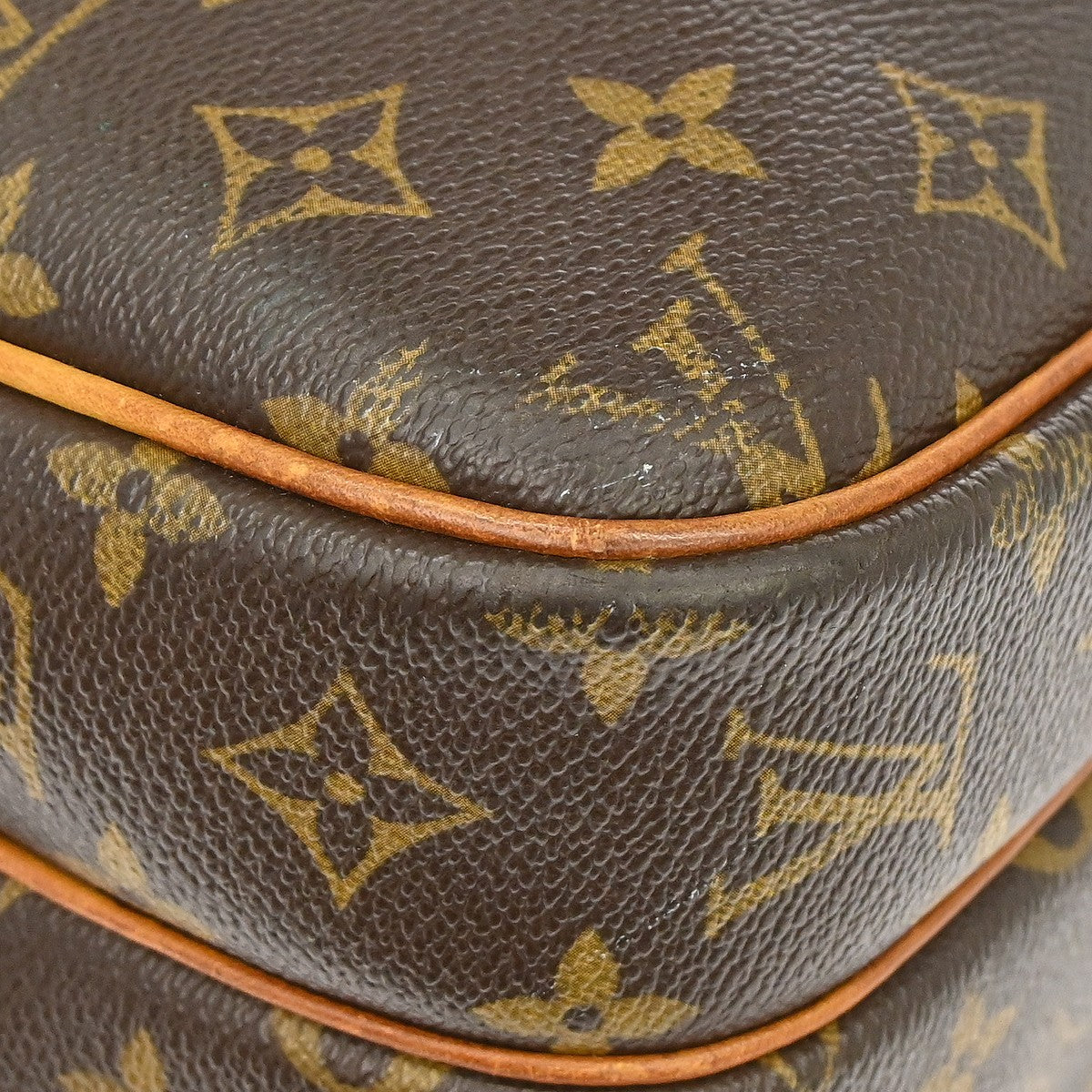Louis Vuitton Reporter Monogram Canvas Brown Canvas Shoulder Bag Bag (Pre-Owned)