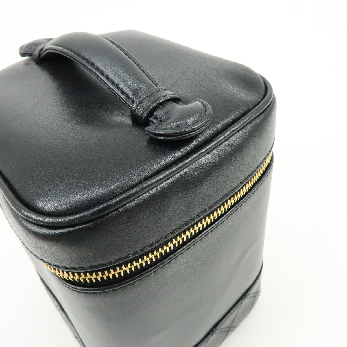Chanel Vanity Leather Black Leather Handbag (Pre-Owned)
