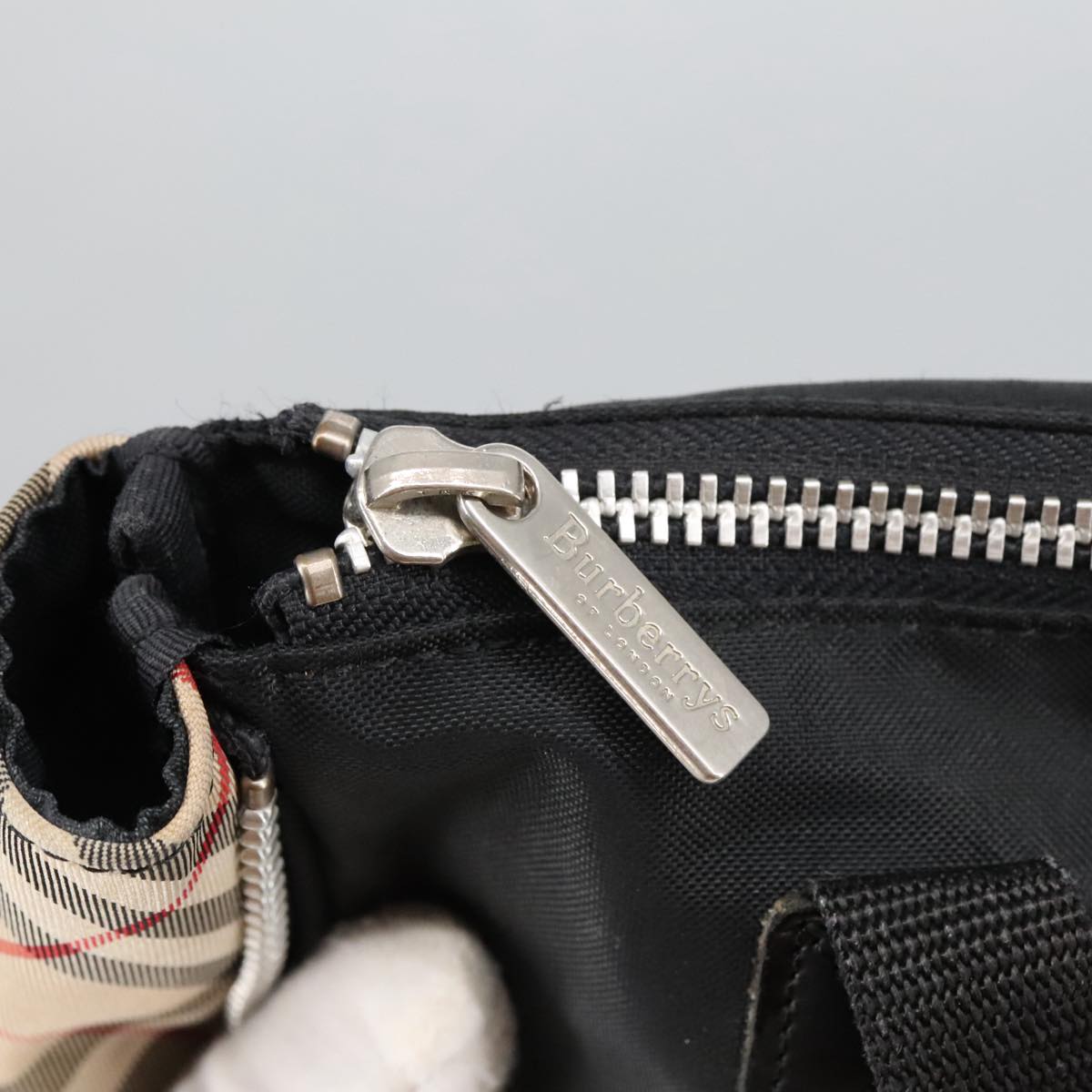 Burberry Black Synthetic Shoulder Bag (Pre-Owned)