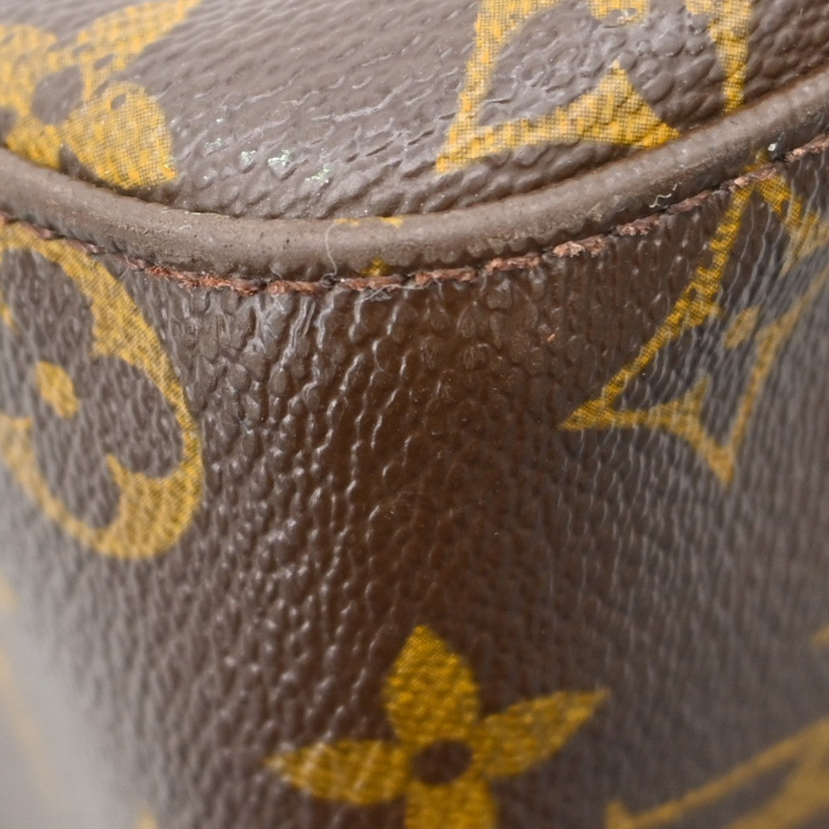 Louis Vuitton Monogram Looping Monogram Canvas Brown Canvas Shoulder Bag Bag (Pre-Owned)