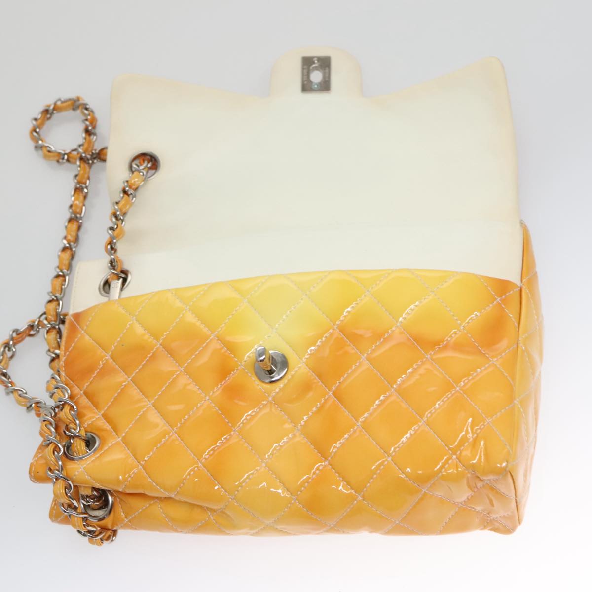 Chanel Timeless Yellow Patent Leather Shoulder Bag (Pre-Owned)