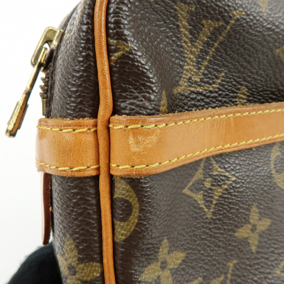 Louis Vuitton Compiegne Cosmetic Monogram Canvas Brown Canvas Toiletry Case Accessory (Pre-Owned)
