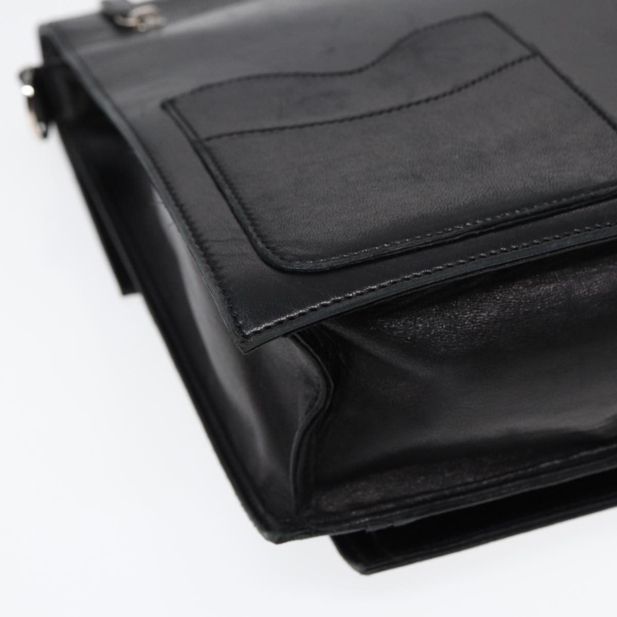 Fendi Vintage Leather Black Leather Handbag (Pre-Owned)