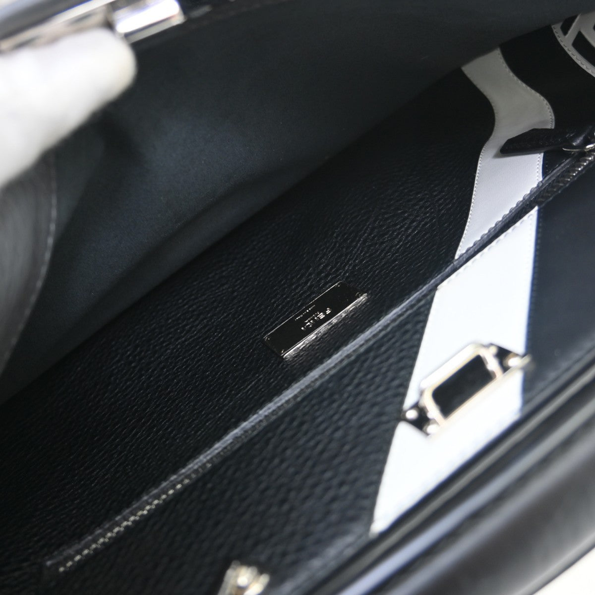 Fendi Monster Selleria Peekaboo Leather Gray Leather Shoulder Bag Bag (Pre-Owned)