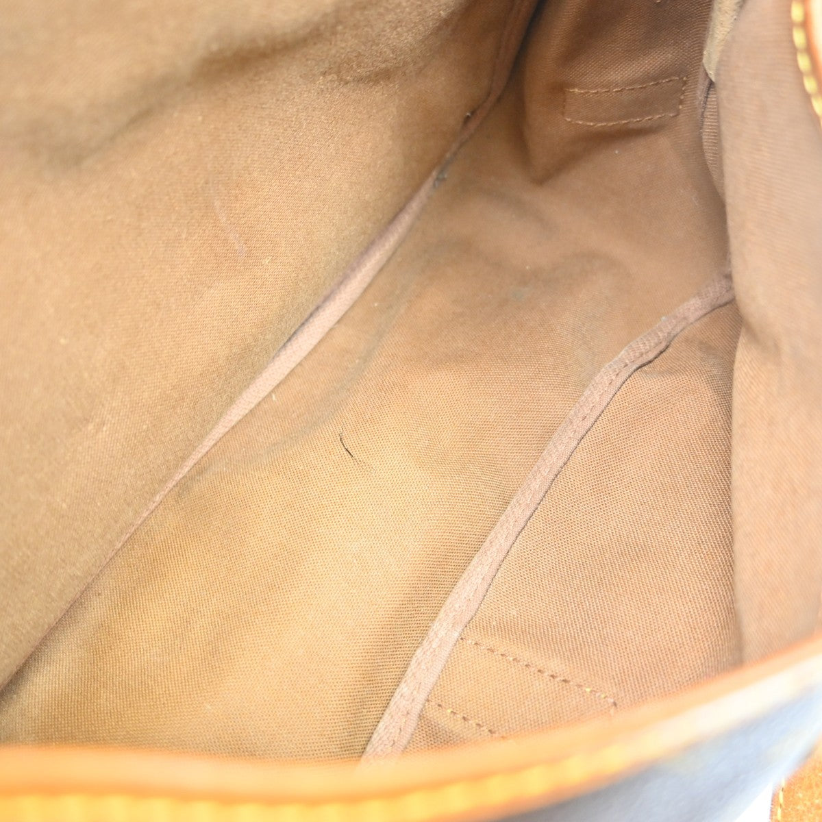 Louis Vuitton Saumur Monogram Canvas Brown Canvas Shoulder Bag Bag (Pre-Owned)