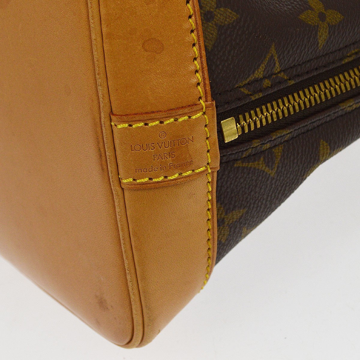 Louis Vuitton Alma Monogram Canvas Brown Canvas Handbag (Pre-Owned)