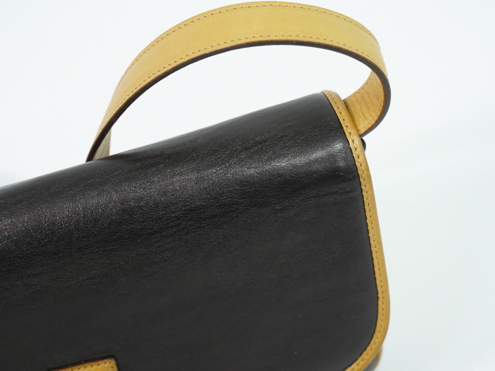 Celine Vintage Flap Leather Black Leather Shoulder Bag Bag (Pre-Owned)