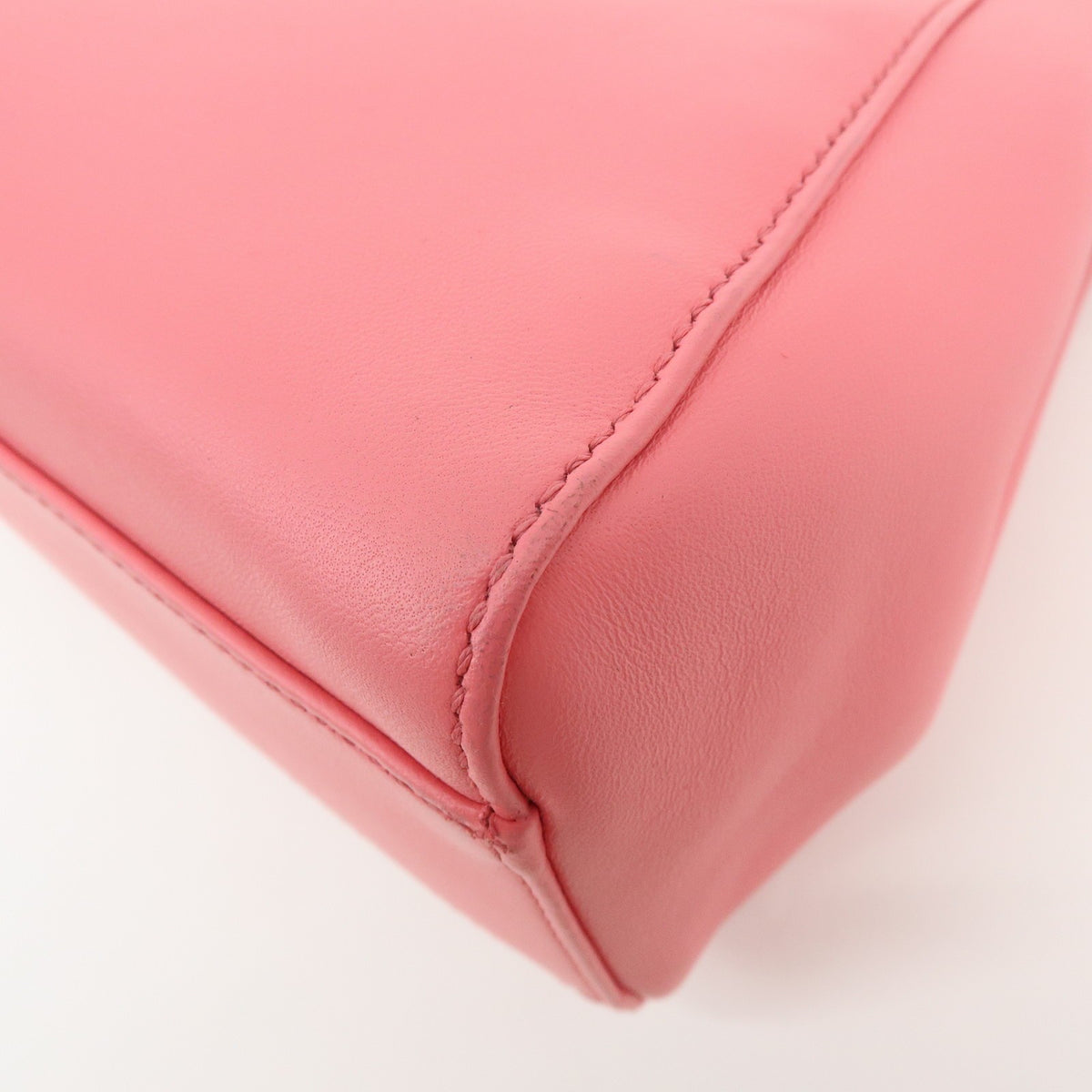 Fendi Peekaboo Leather Pink Leather Handbag (Pre-Owned)