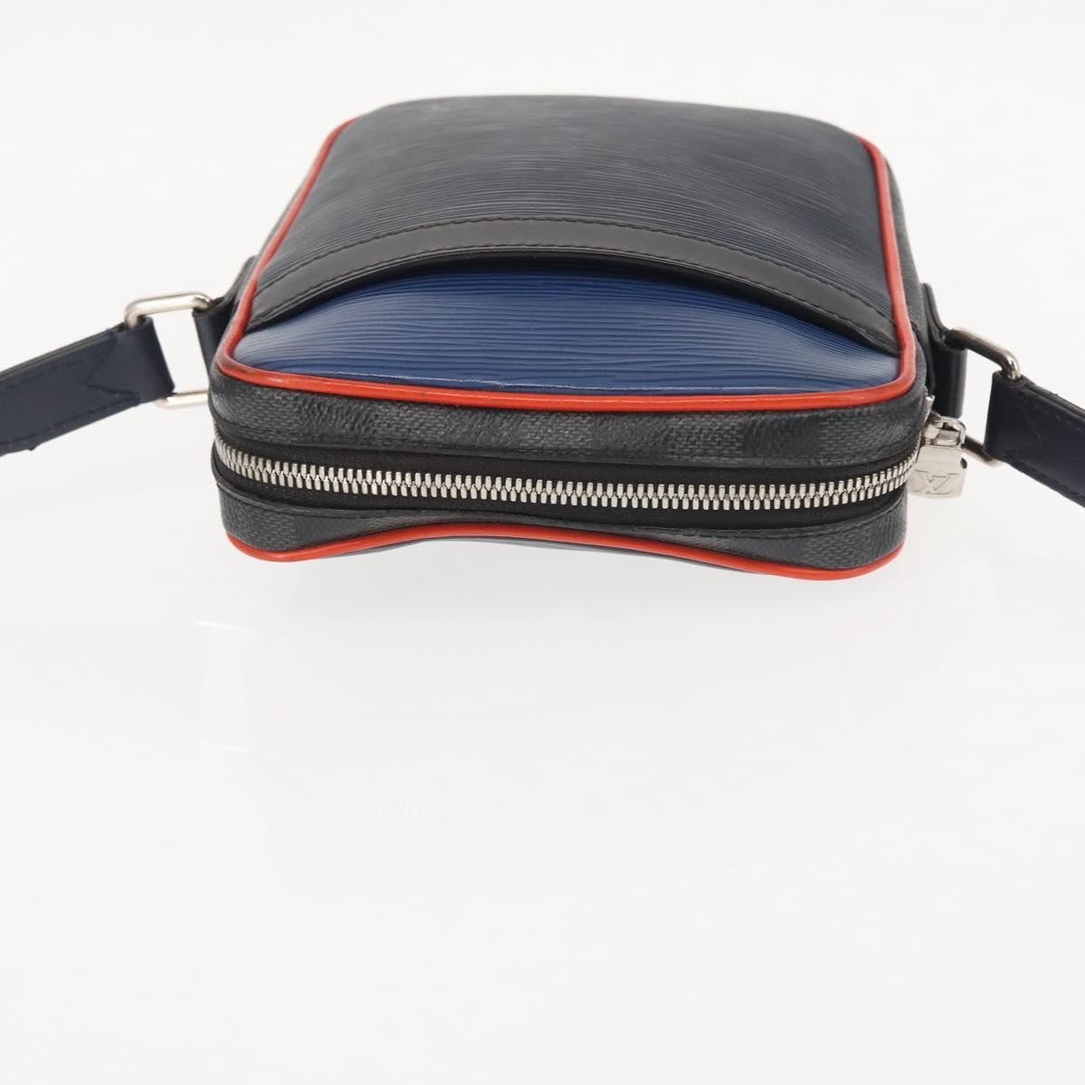 Louis Vuitton Danube Epi Leather Navy Leather Bag (Pre-Owned)