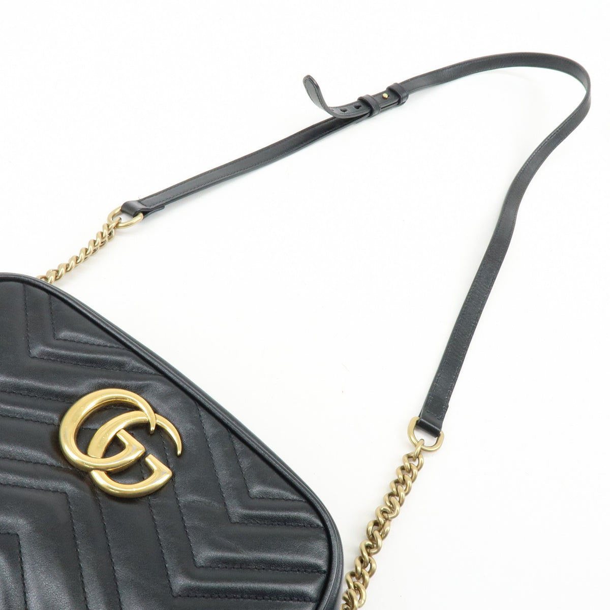 Gucci Gg Marmont Matelasse Leather Black Leather Shoulder Bag Bag (Pre-Owned)