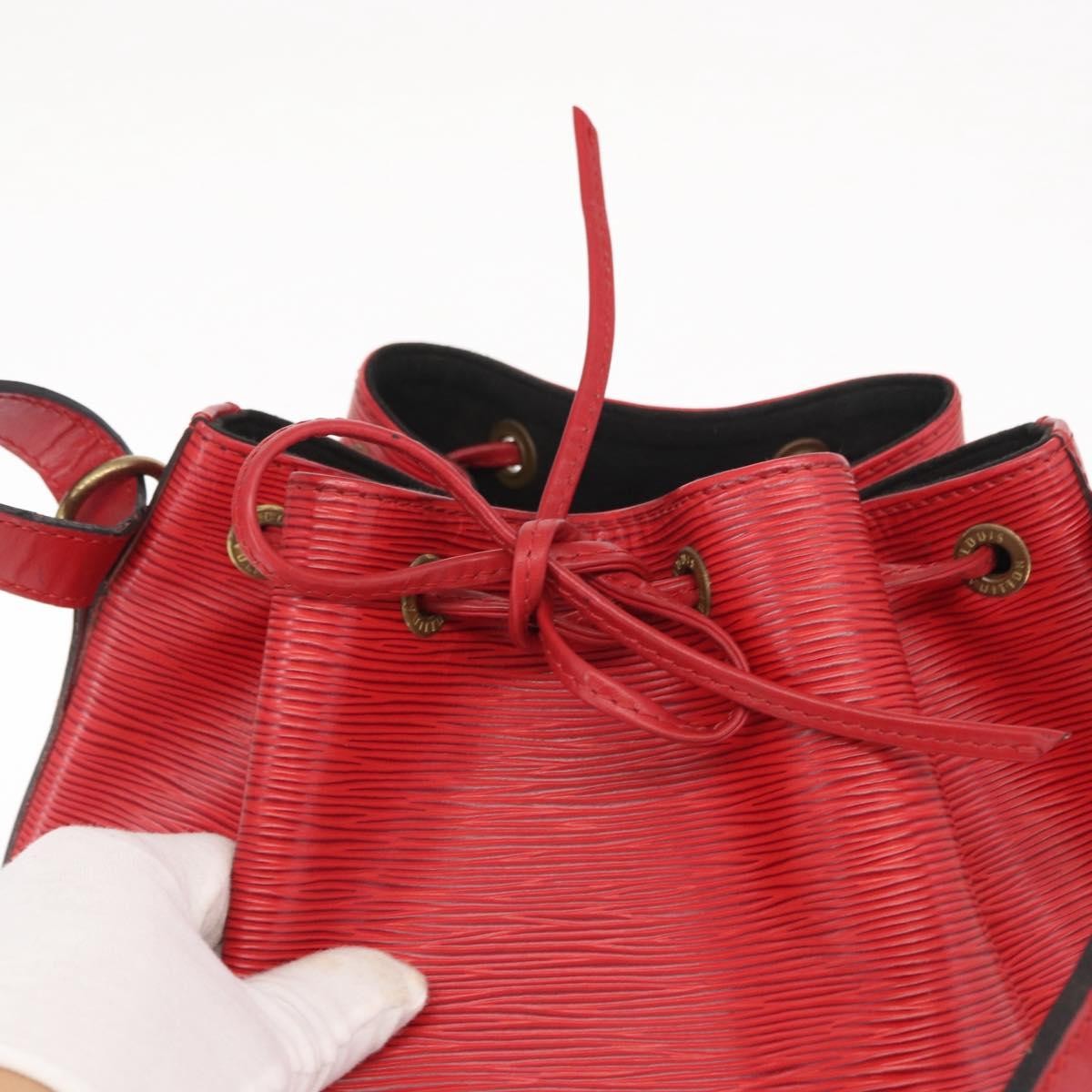 Louis Vuitton Noe Epi Leather Red Leather Shoulder Bag Bag (Pre-Owned)