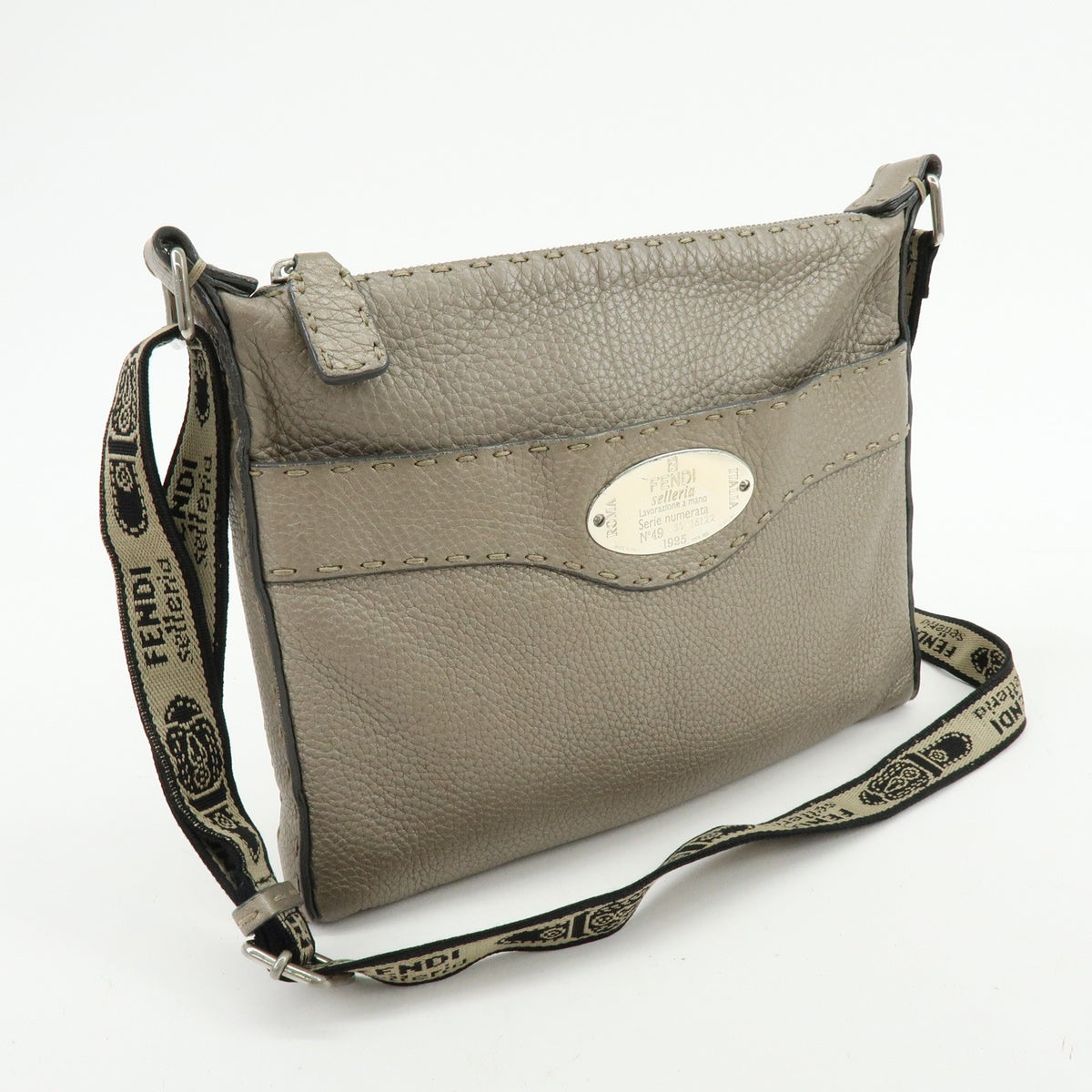 Fendi Selleria Leather Neutral Leather Crossbody Bag Bag (Pre-Owned)