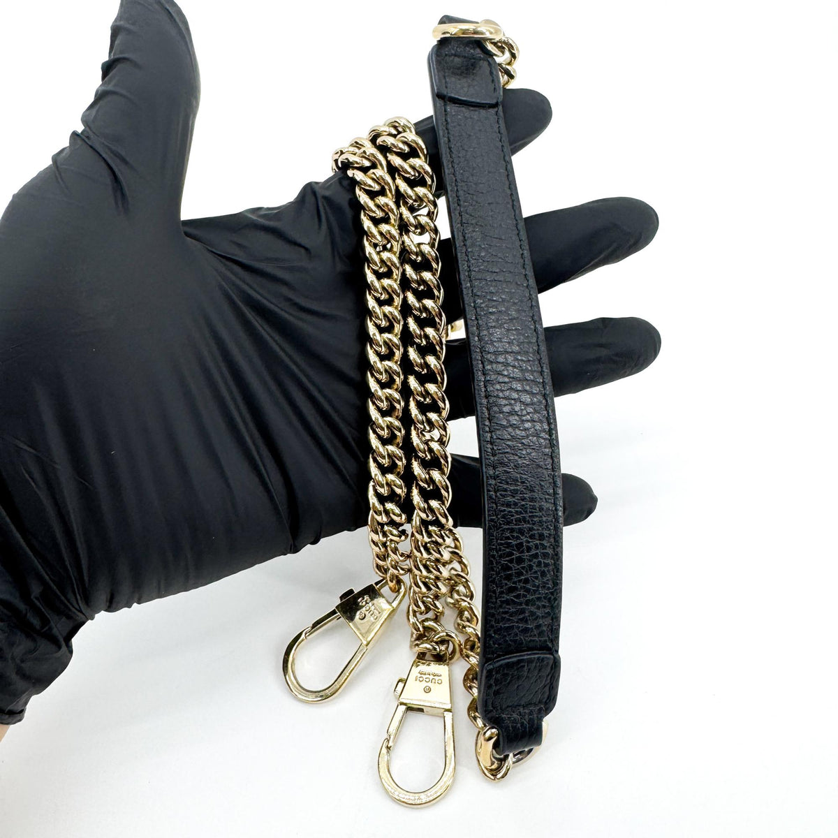 Gucci Interlocking Leather Black Leather Shoulder Bag Bag (Pre-Owned)