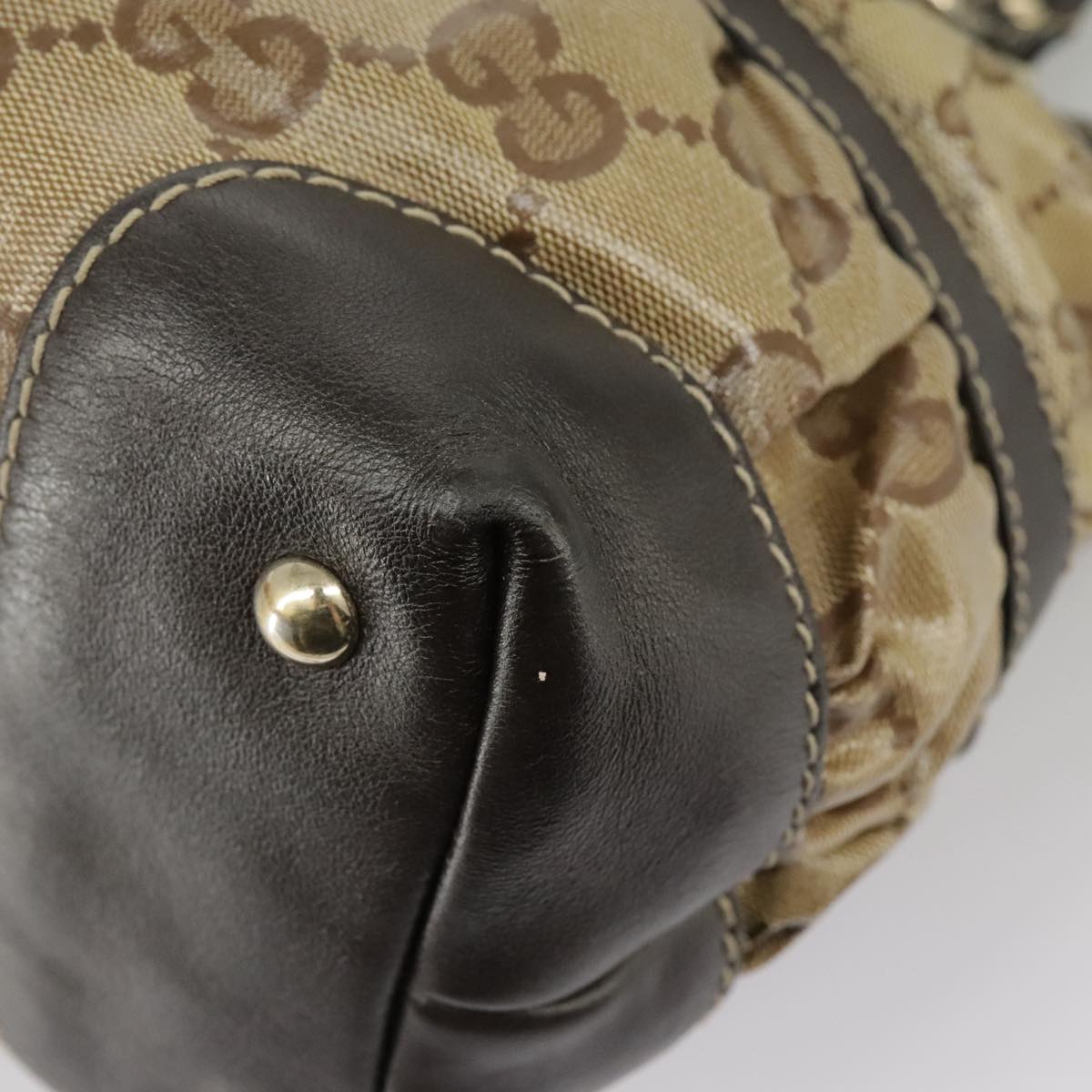 Gucci Gg Crystal Beige Canvas Handbag (Pre-Owned)