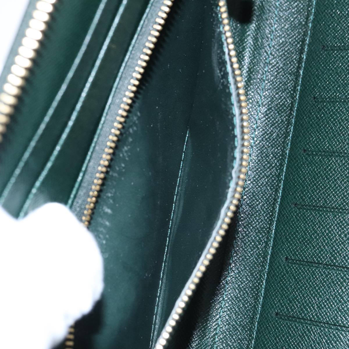 Louis Vuitton Atholl Green Leather Wallet  (Pre-Owned)