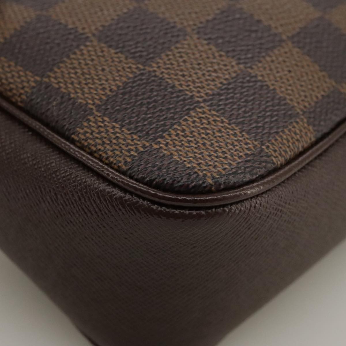 Louis Vuitton Trousse Makeup Brown Canvas Clutch Bag (Pre-Owned)