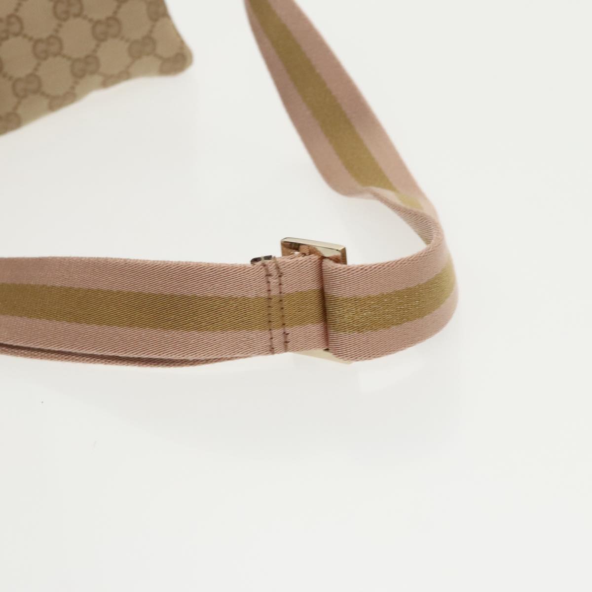 Gucci Beige Canvas Shoulder Bag (Pre-Owned)