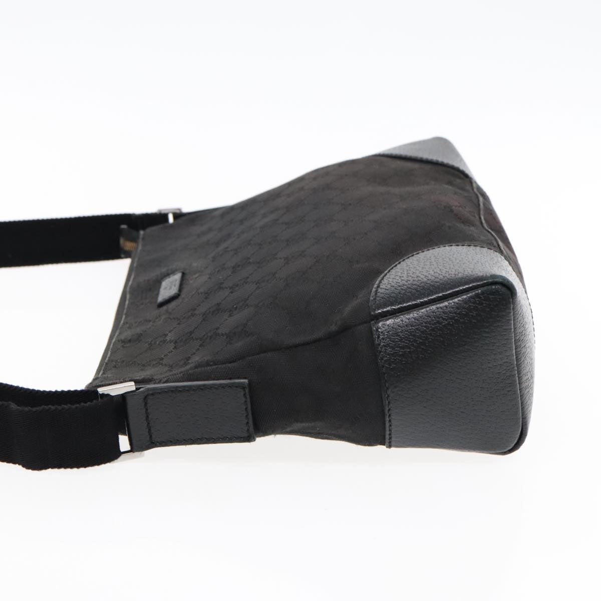 Gucci Black Canvas Shoulder Bag (Pre-Owned)