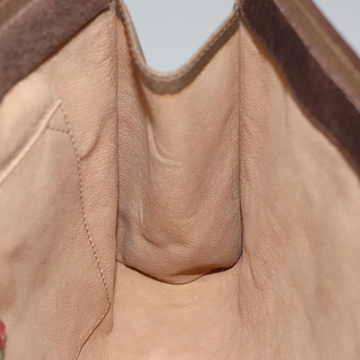 Gucci Sherry Beige Canvas Clutch Bag (Pre-Owned)