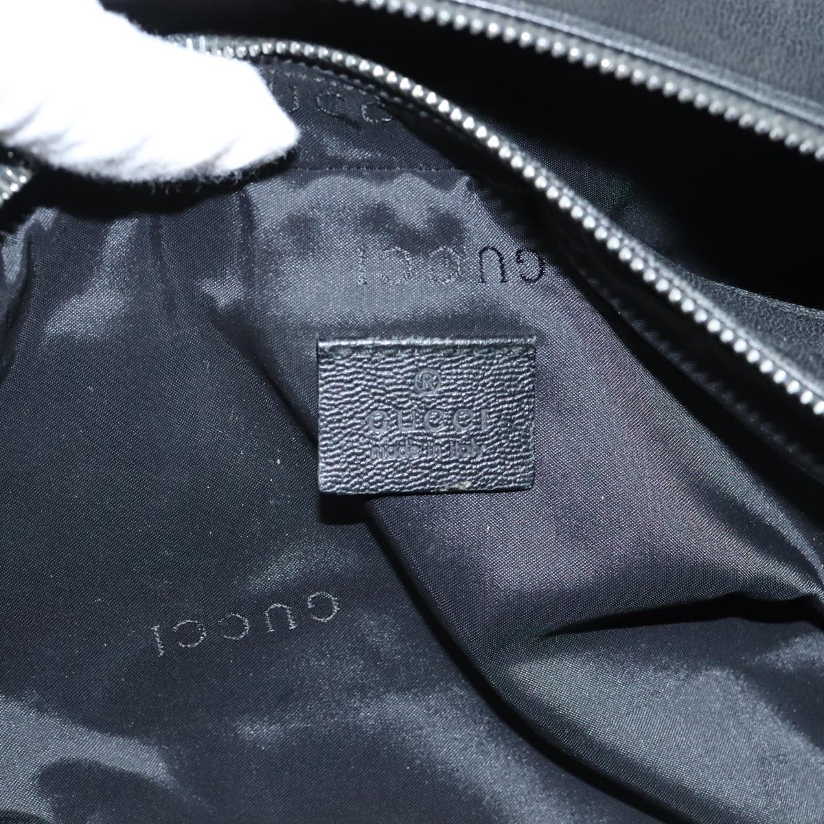 Gucci -- Black Leather Clutch Bag (Pre-Owned)