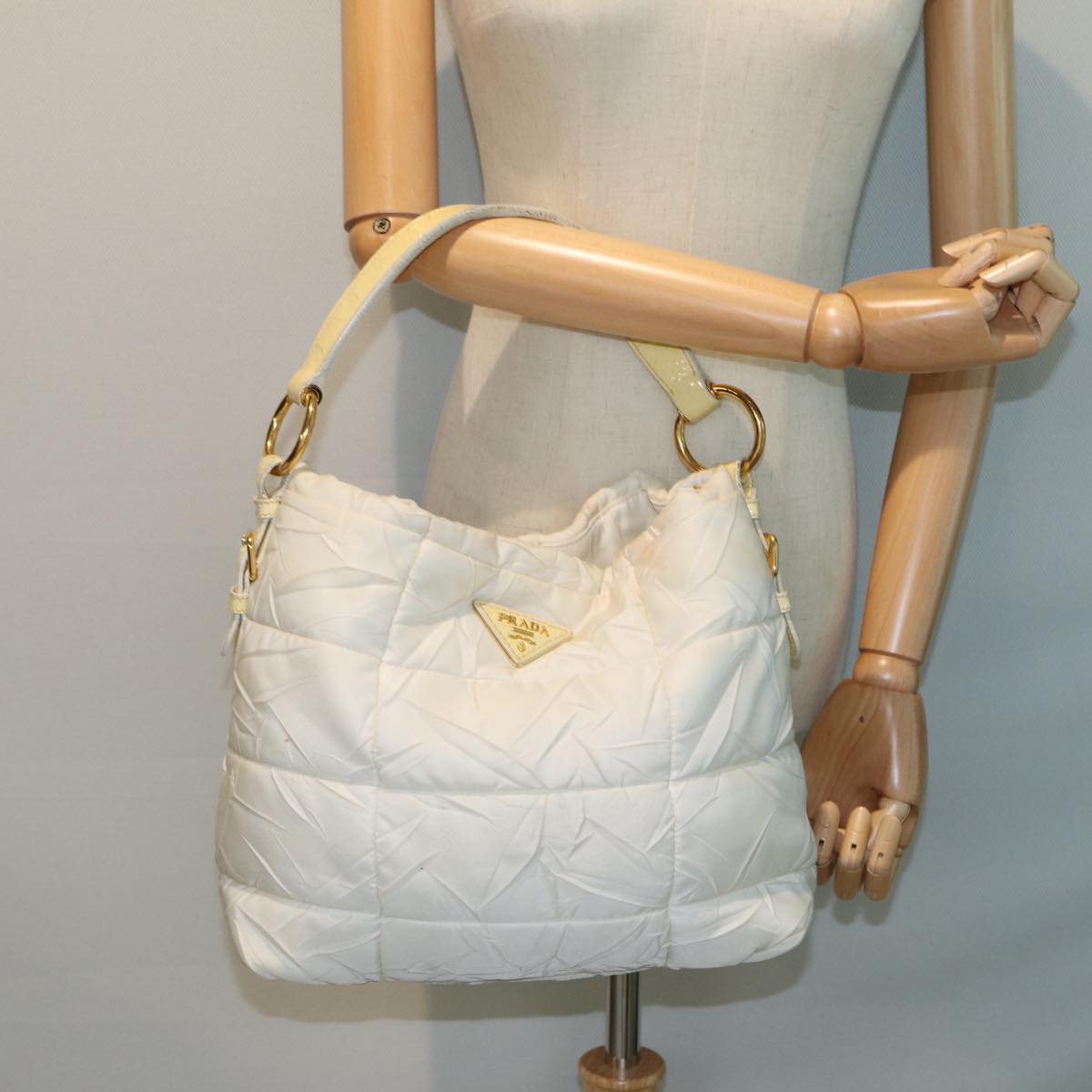 Prada White Synthetic Shoulder Bag (Pre-Owned)