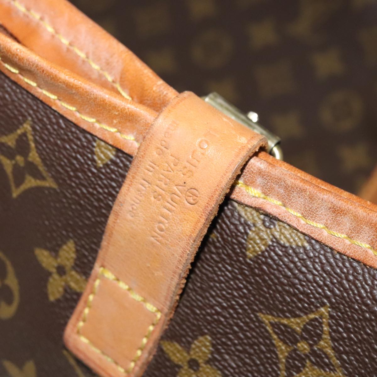 Louis Vuitton Garment Case Brown Canvas Travel Bag (Pre-Owned)