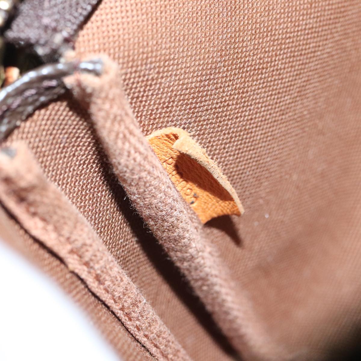 Louis Vuitton Pochette Accessoire Brown Canvas Clutch Bag (Pre-Owned)