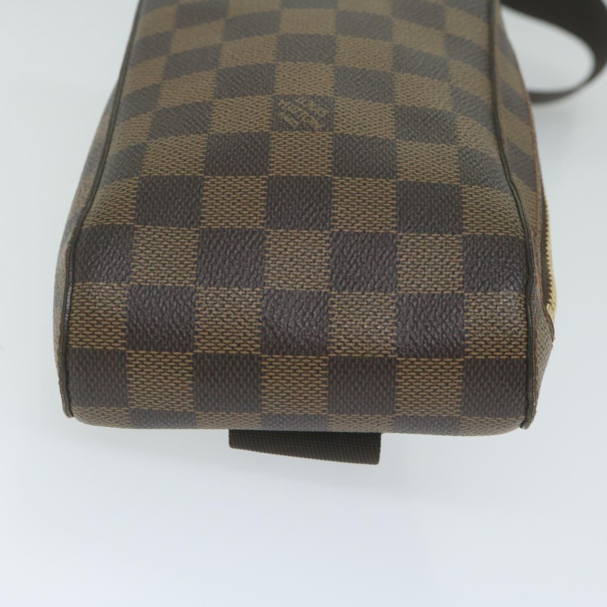 Louis Vuitton Geronimos Brown Canvas Shoulder Bag (Pre-Owned)