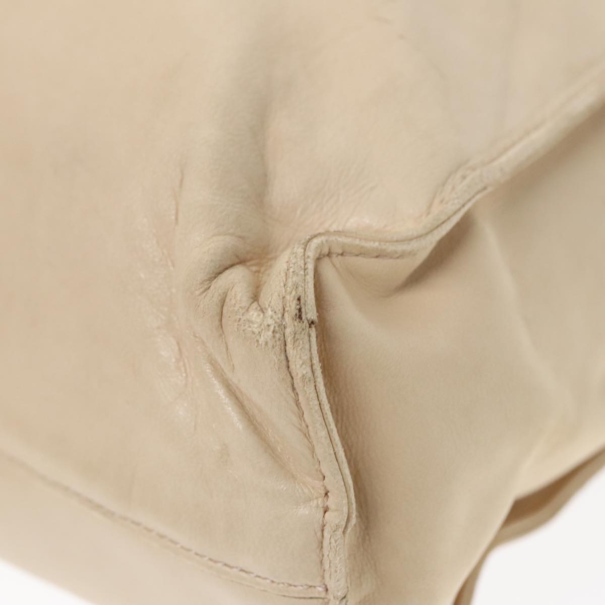 Prada Beige Leather Shoulder Bag (Pre-Owned)
