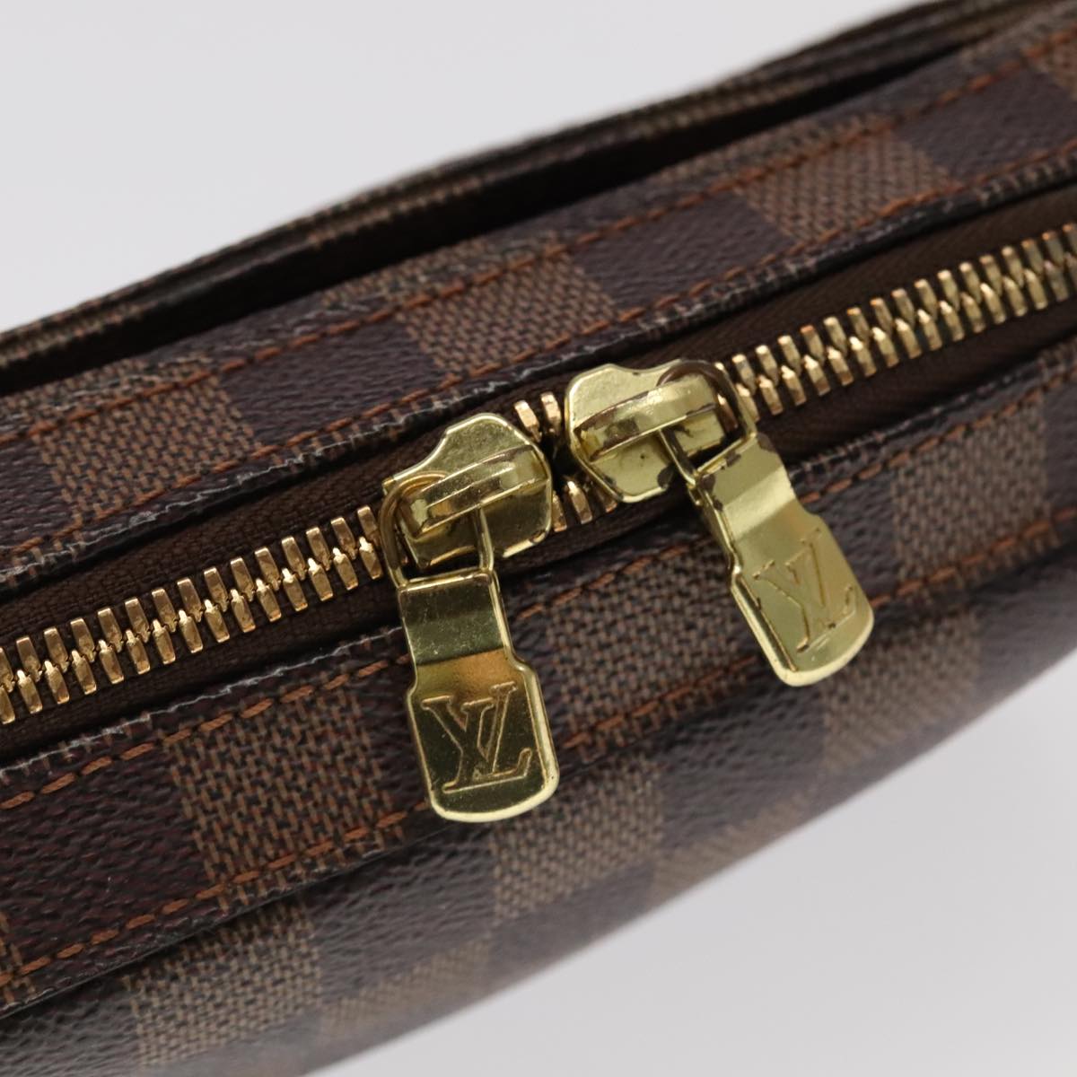 Louis Vuitton Geronimos Brown Canvas Shoulder Bag (Pre-Owned)