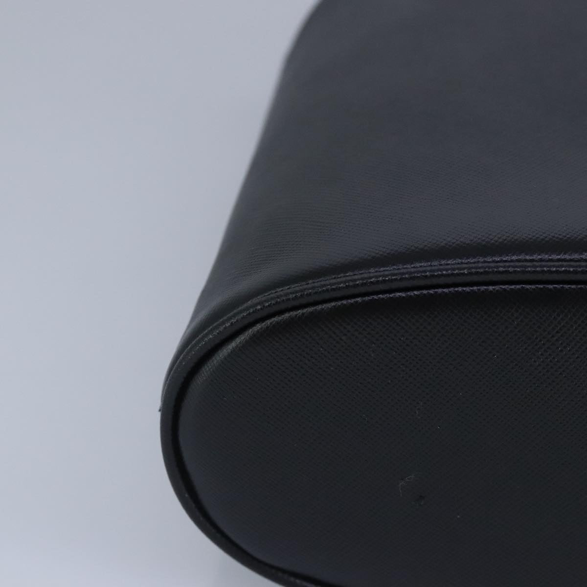 Salvatore Ferragamo Gancini Black Leather Handbag (Pre-Owned)
