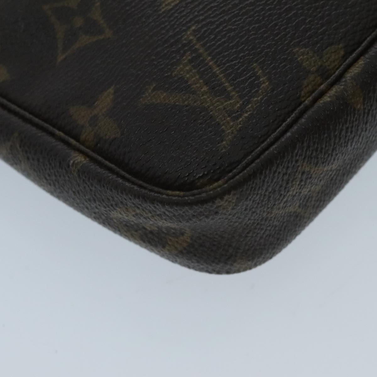 Louis Vuitton Pochette Accessoire Brown Canvas Clutch Bag (Pre-Owned)