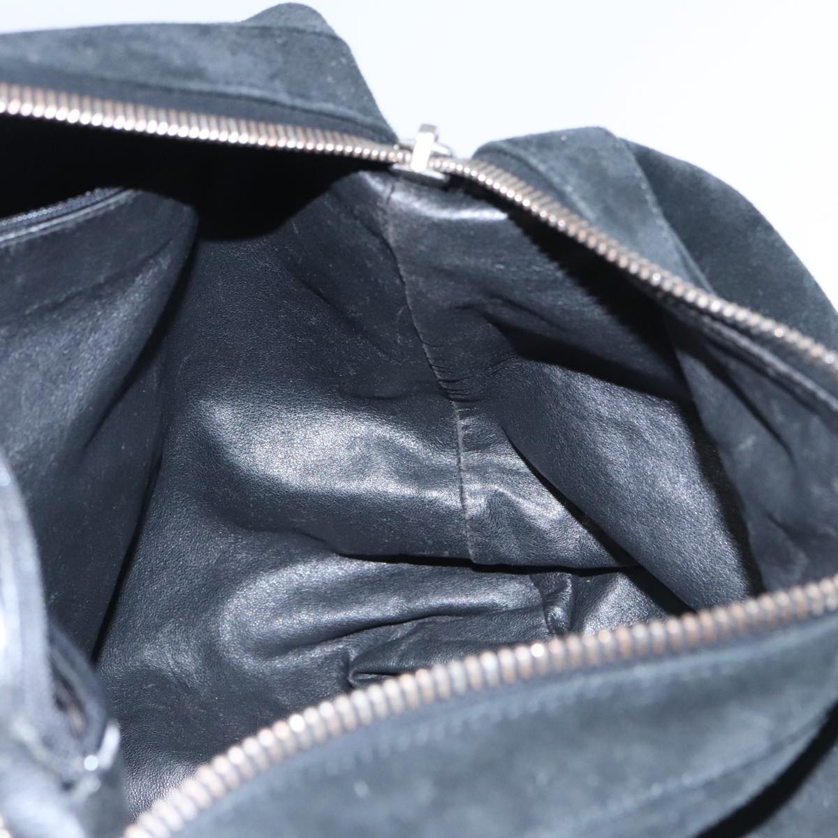 Chanel Black Suede Shoulder Bag (Pre-Owned)