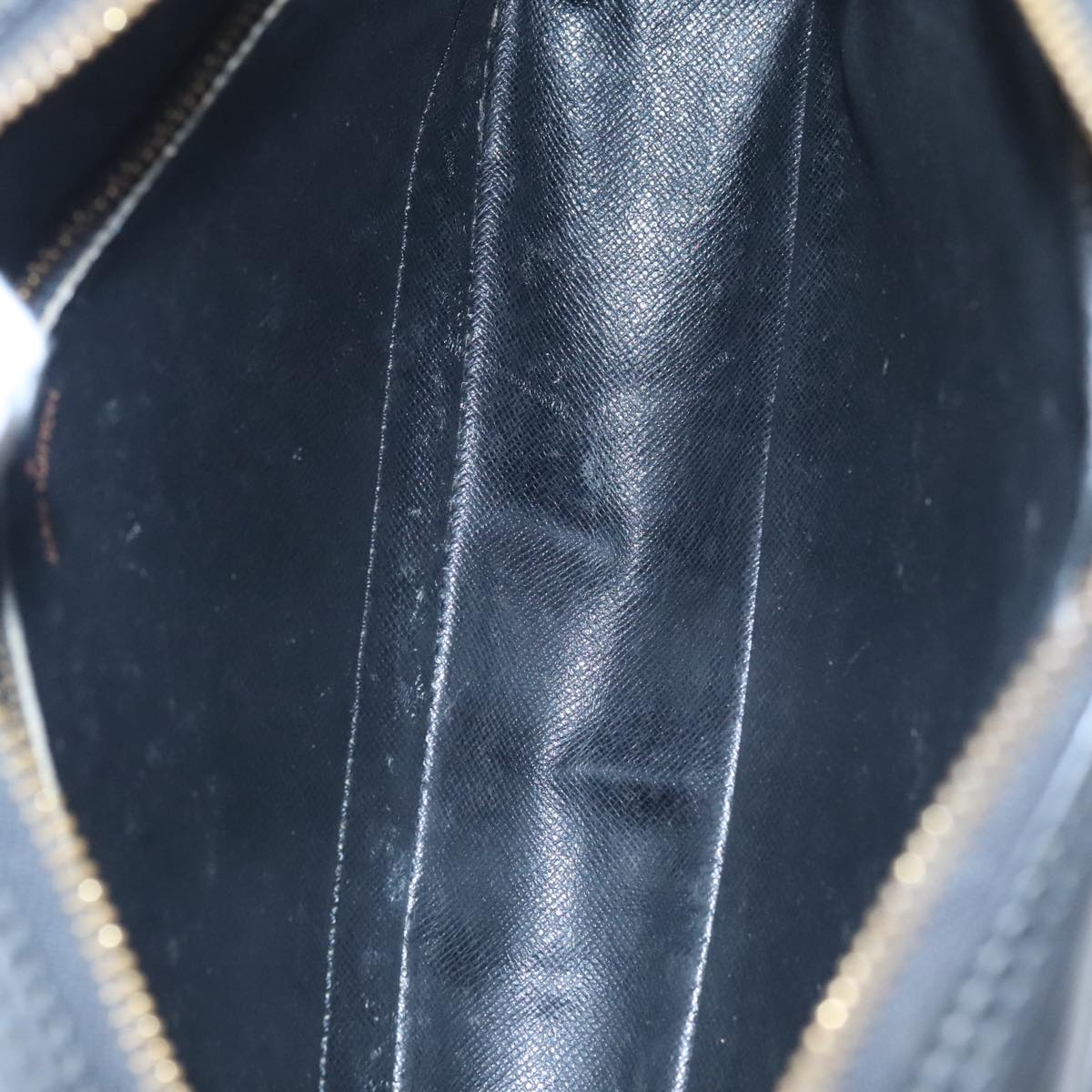 Louis Vuitton Trocadéro Black Leather Shoulder Bag (Pre-Owned)