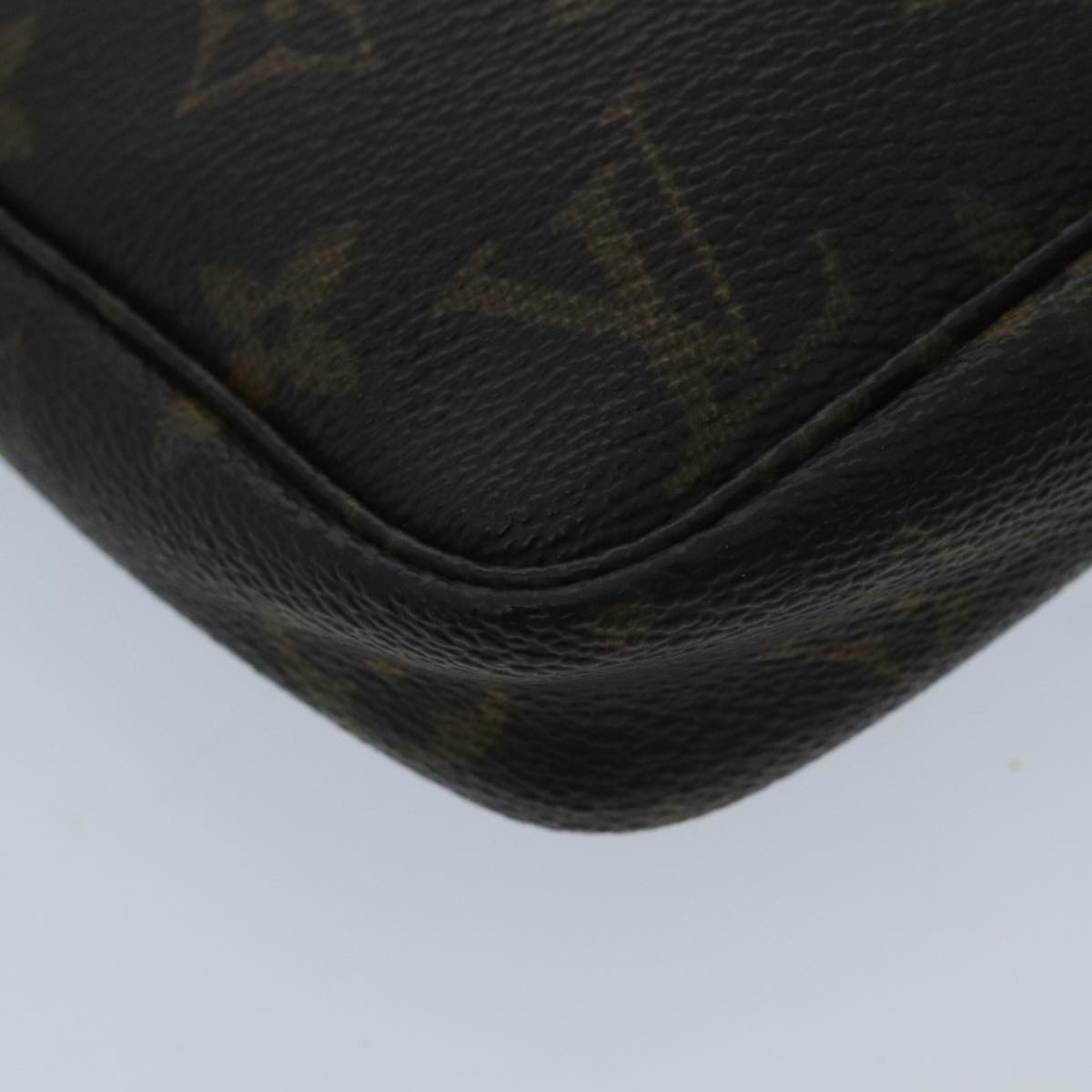 Louis Vuitton Pochette Accessoire Brown Canvas Clutch Bag (Pre-Owned)